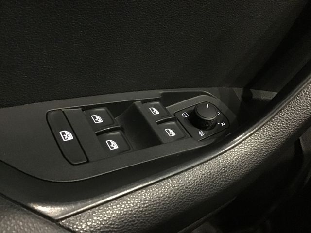 Fahrzeugabbildung Skoda Karoq Sportline 2.0 TSI 4x4 DSG/AHK/Navi/ACC/DCC