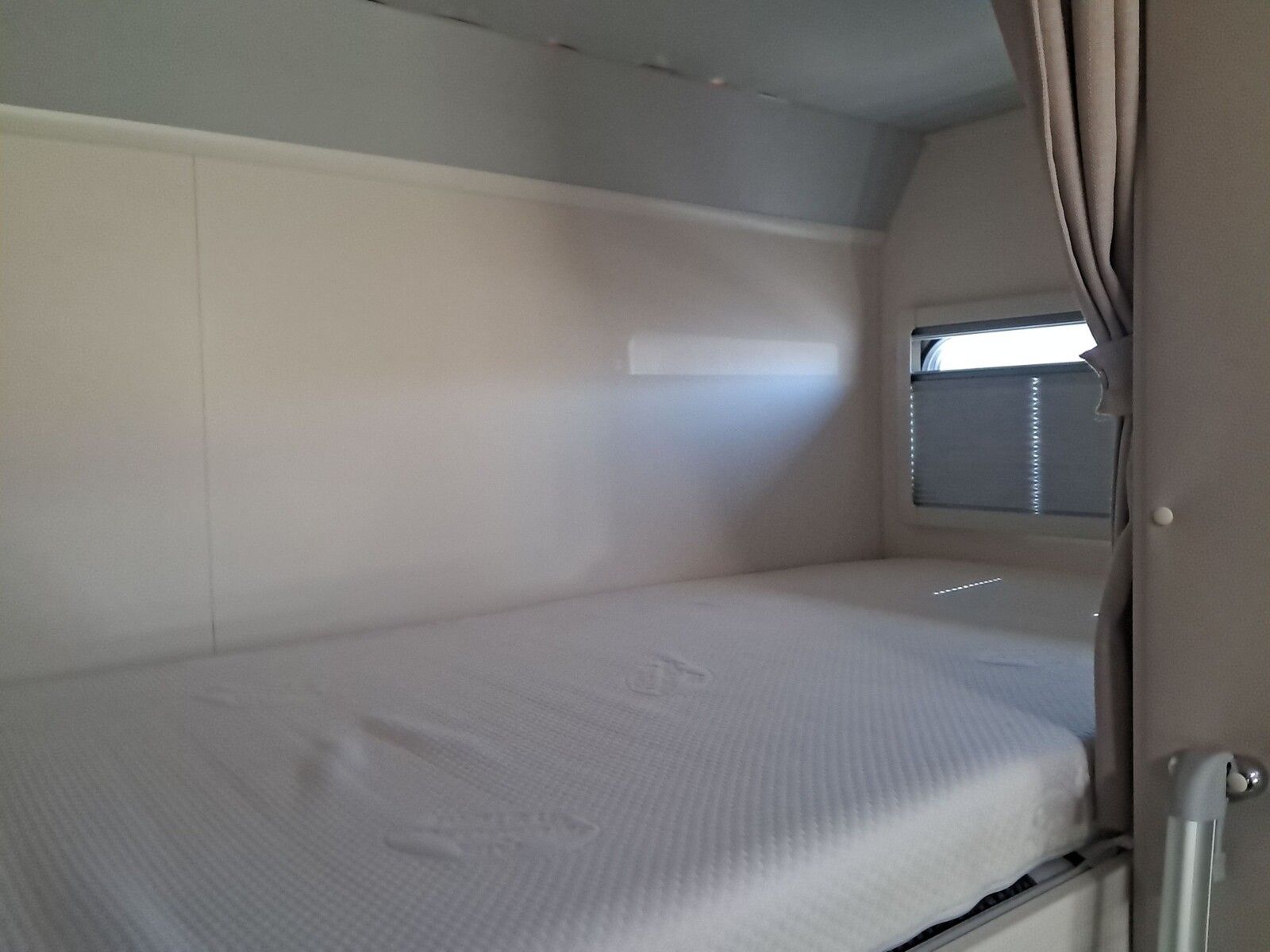 Fahrzeugabbildung Ahorn Camp A683 ECO