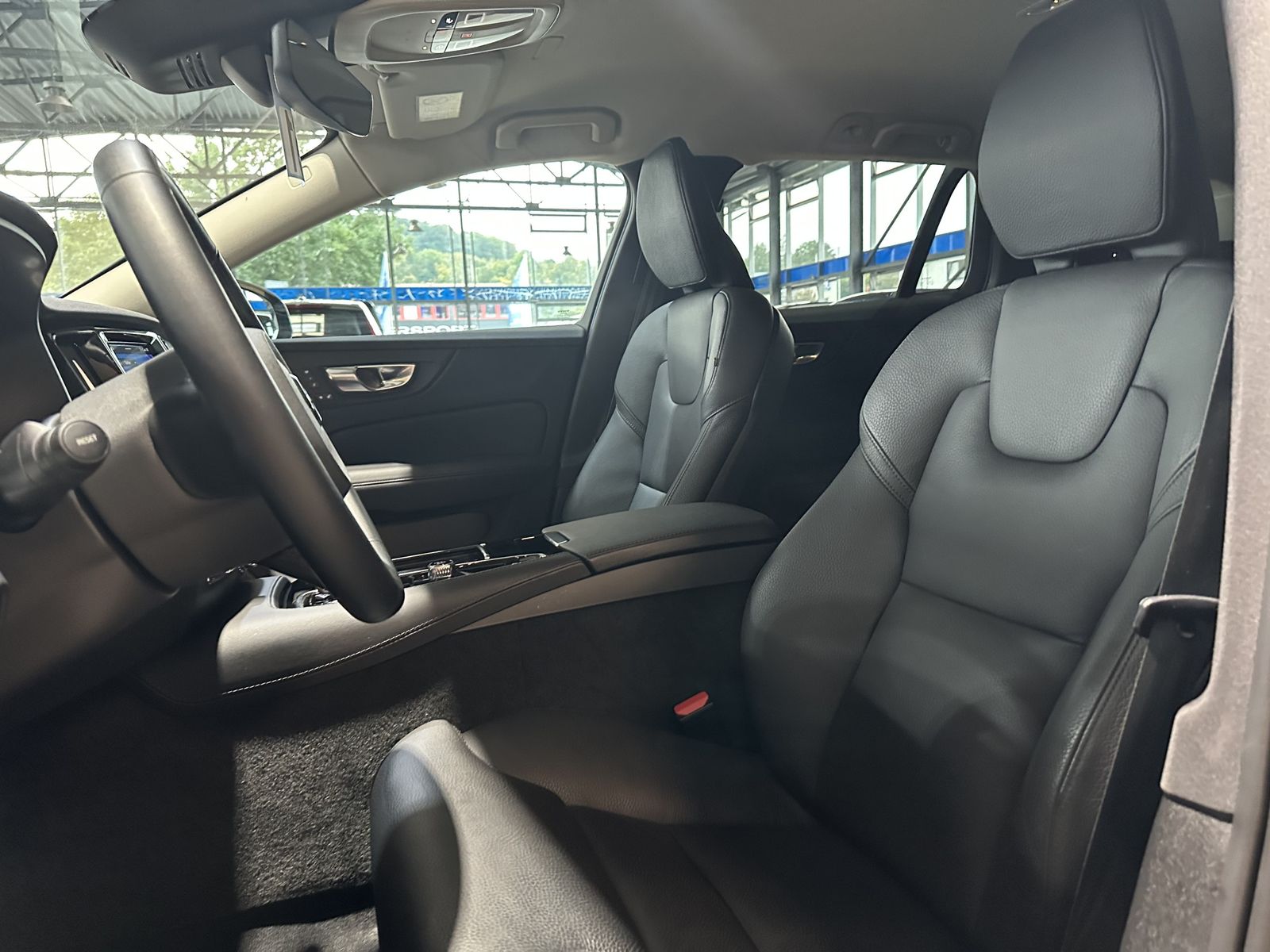 Volvo V60 Plus Dark Plug-In Leder R.Cam Memory AHK AWD foto 12