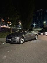 BMW e92 325i - BMW 325 aus 2008: 325i