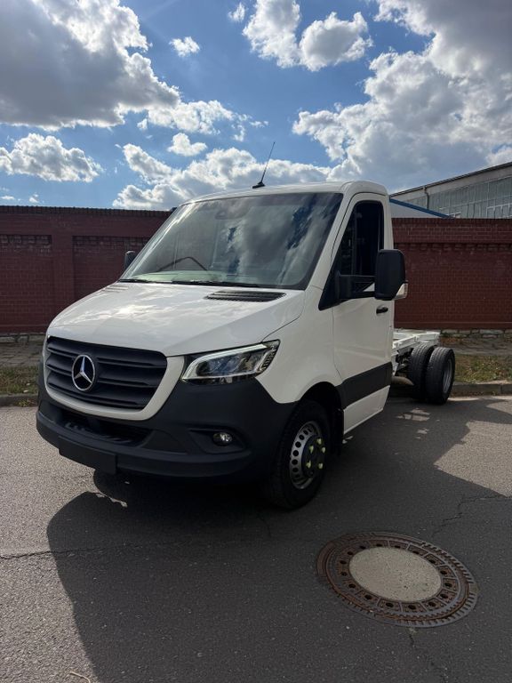 Image of Mercedes-Benz Sprinter