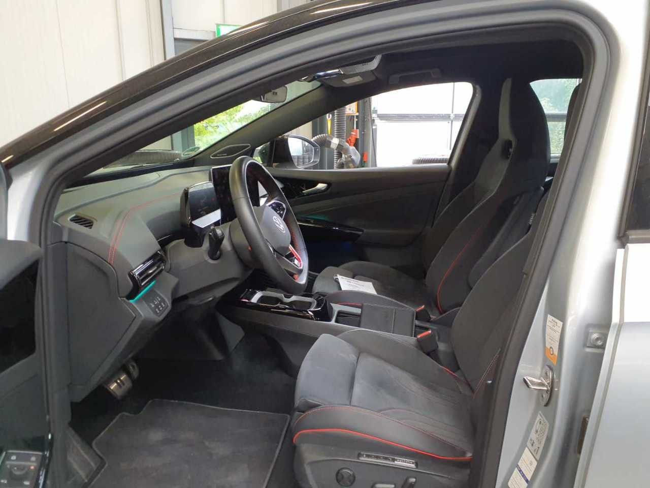 Volkswagen ID.4 GTX +CCS+WÄRMEPUMPE+AHK+PANORAMA+MASSAGE+ imagem 3