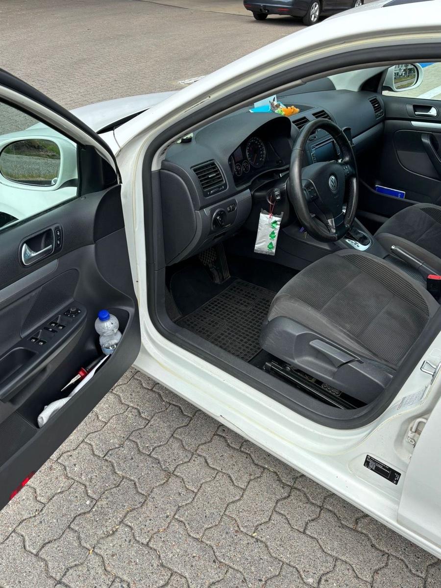 Volkswagen Golf 2009 — photo 8