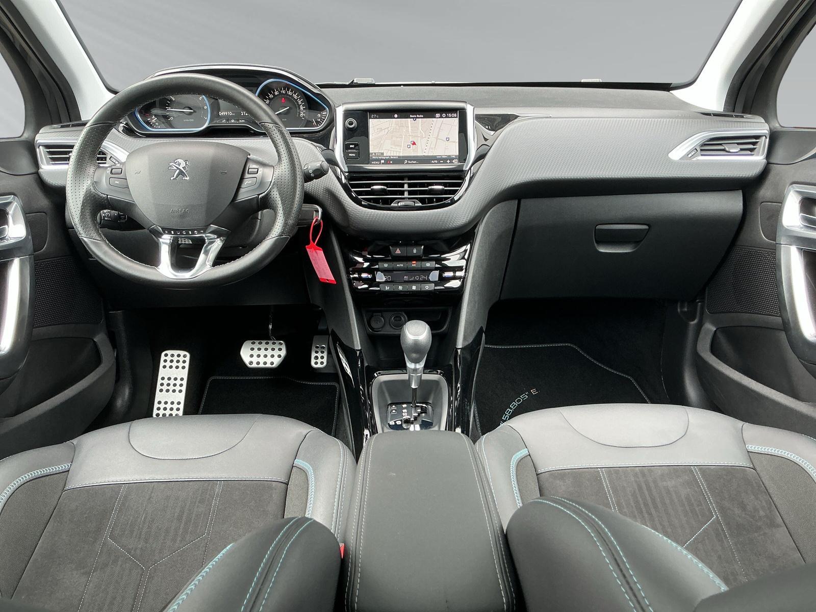 Peugeot 2008 1.2 AUT Crossway LED PANO NAVI SHZ RFK PDC