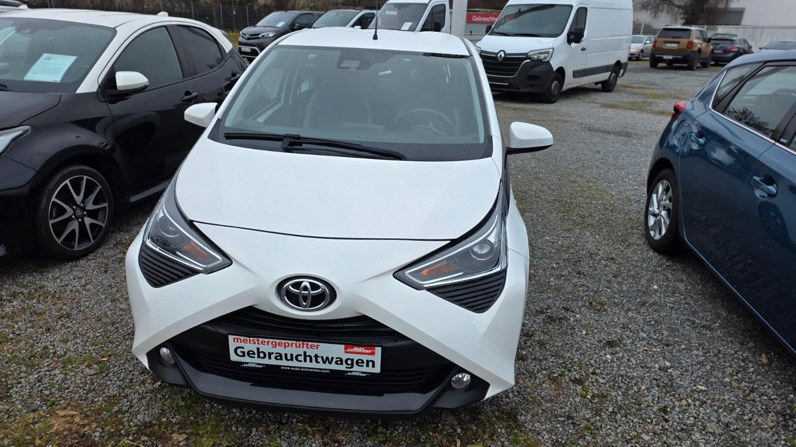 Toyota Aygo (X) 1,0-l-VVT-i Team Deutschland