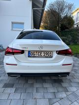 Mercedes-Benz 220 B 220 d DCT - - Mercedes-Benz 220 mit Diesel-Antrieb