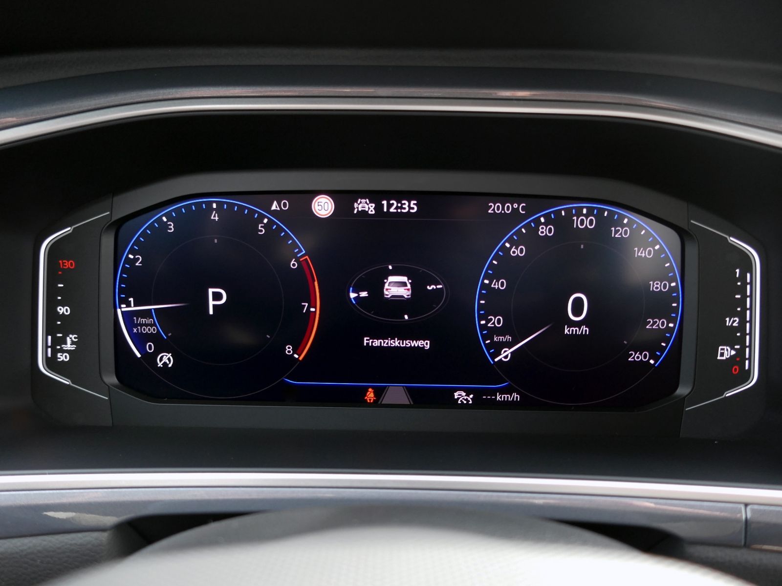 Fahrzeugabbildung Volkswagen T-Roc Style 1.5 TSI DSG | LED AHK RFK ACC