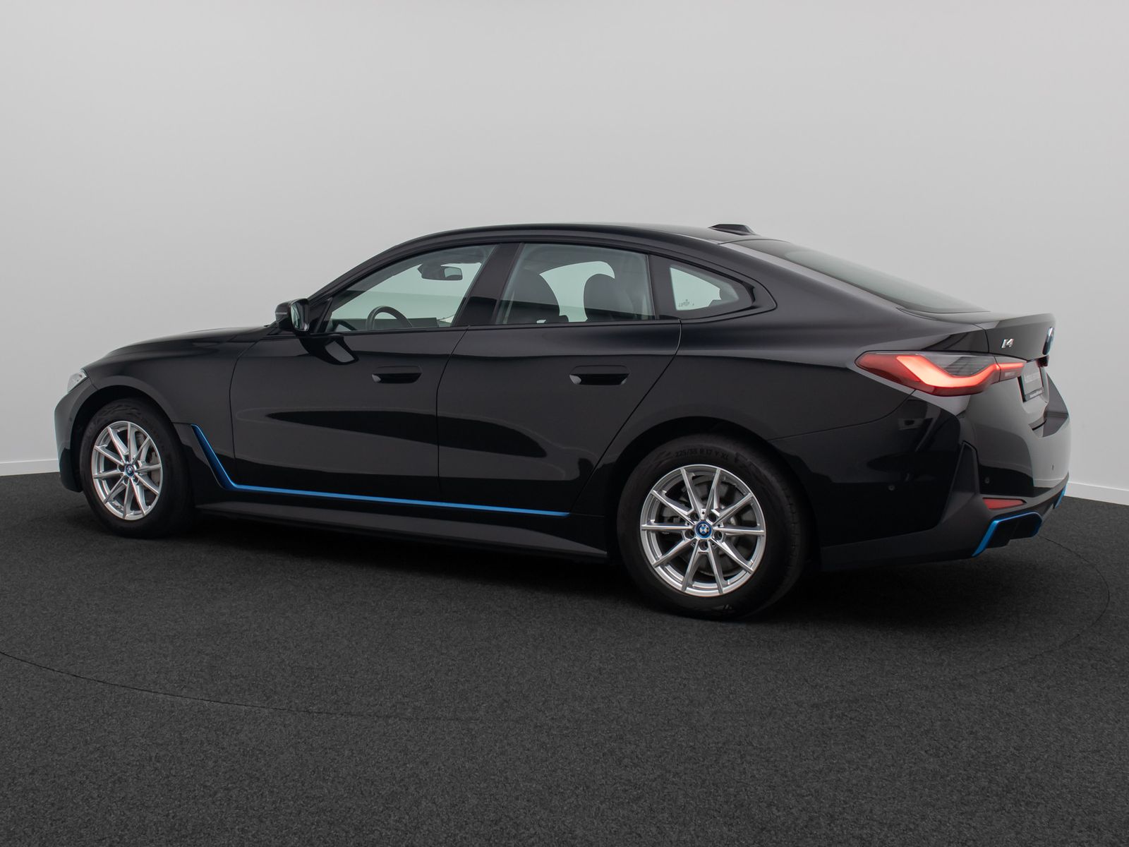 Fahrzeugabbildung BMW i4 eD40 GC HiFi Kamera DAB Widscreen Sportsitze