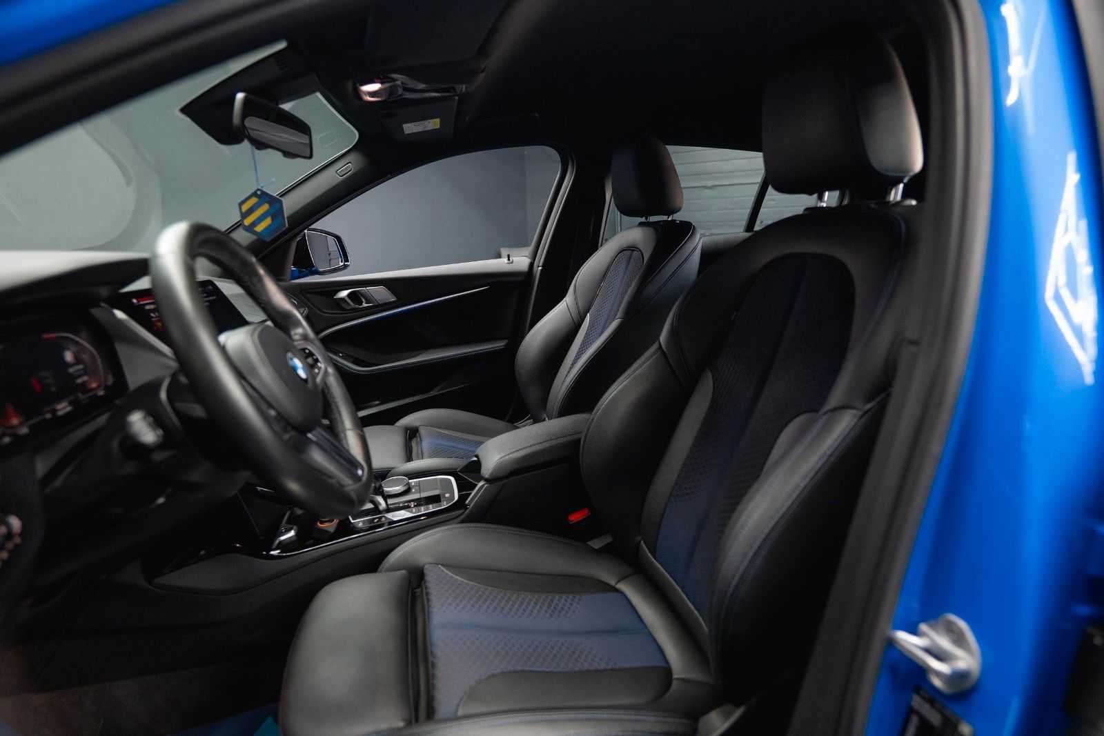 Fahrzeugabbildung BMW 118i M Sport Twin-Turbo Shadow Line *LED*DAB*