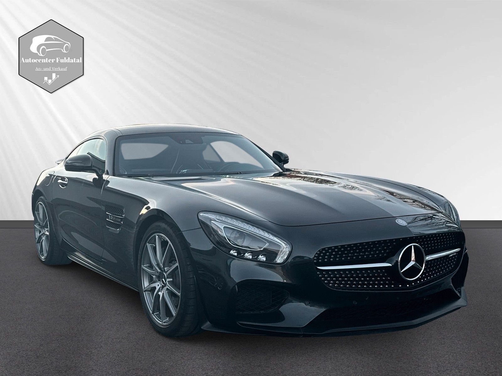 MERCEDES-BENZ AMG GT Coupè I Perf.- Paket - Sítze - Dynam-Kit