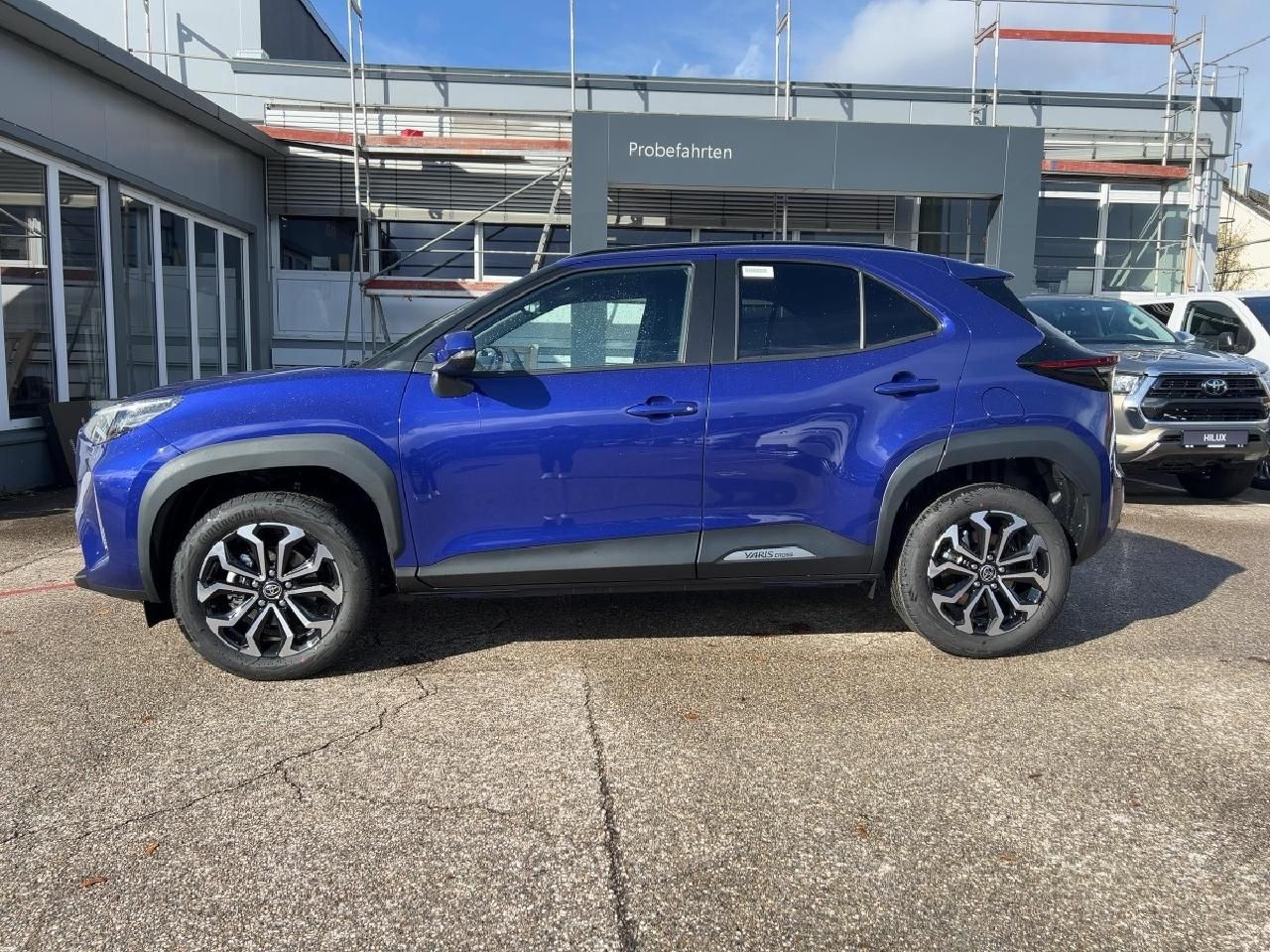 Fahrzeugabbildung Toyota Yaris Cross 1,5 Hybrid Teamplayer *Safety+Winter