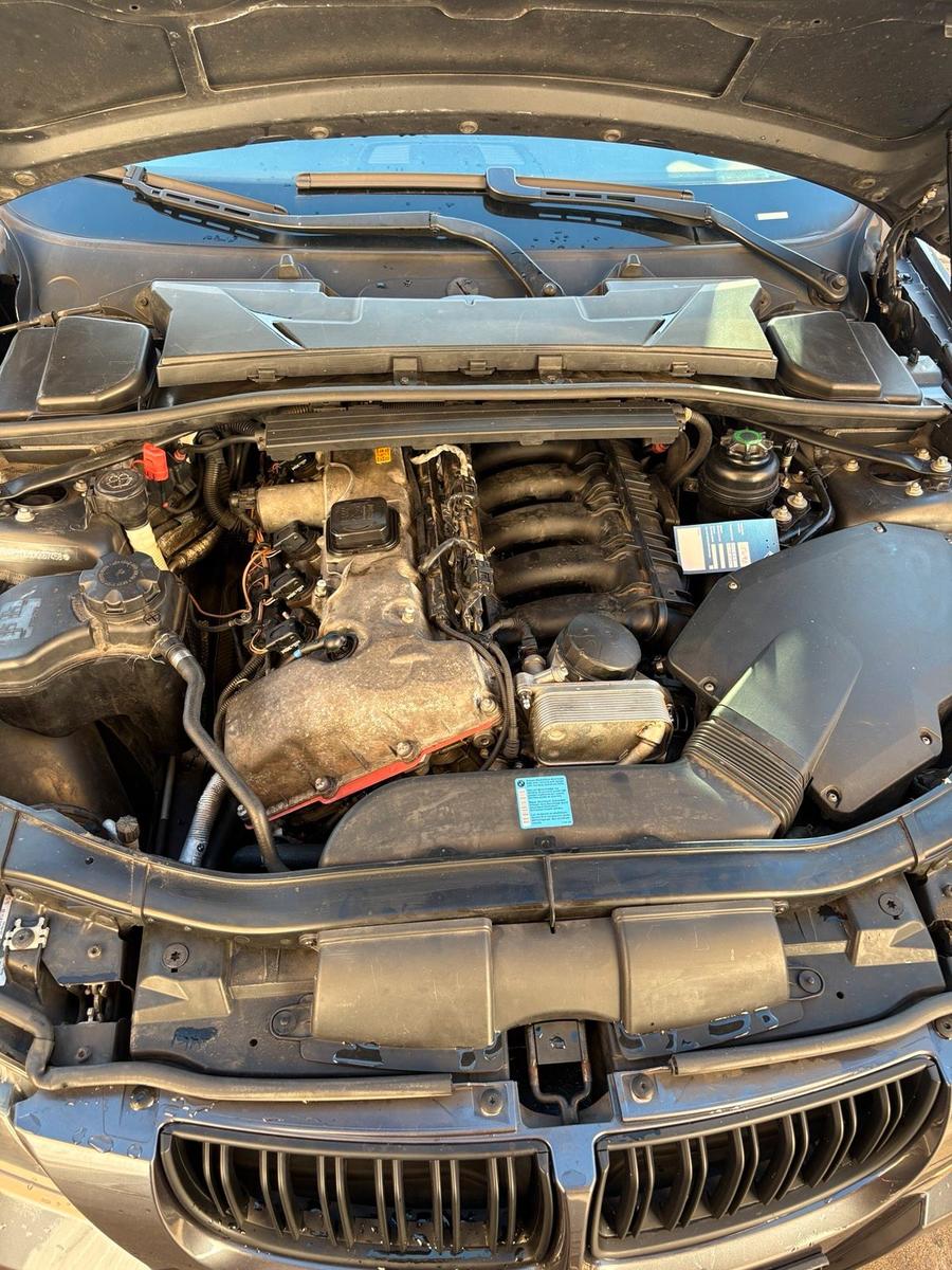 BMW 325 2007 — photo 9