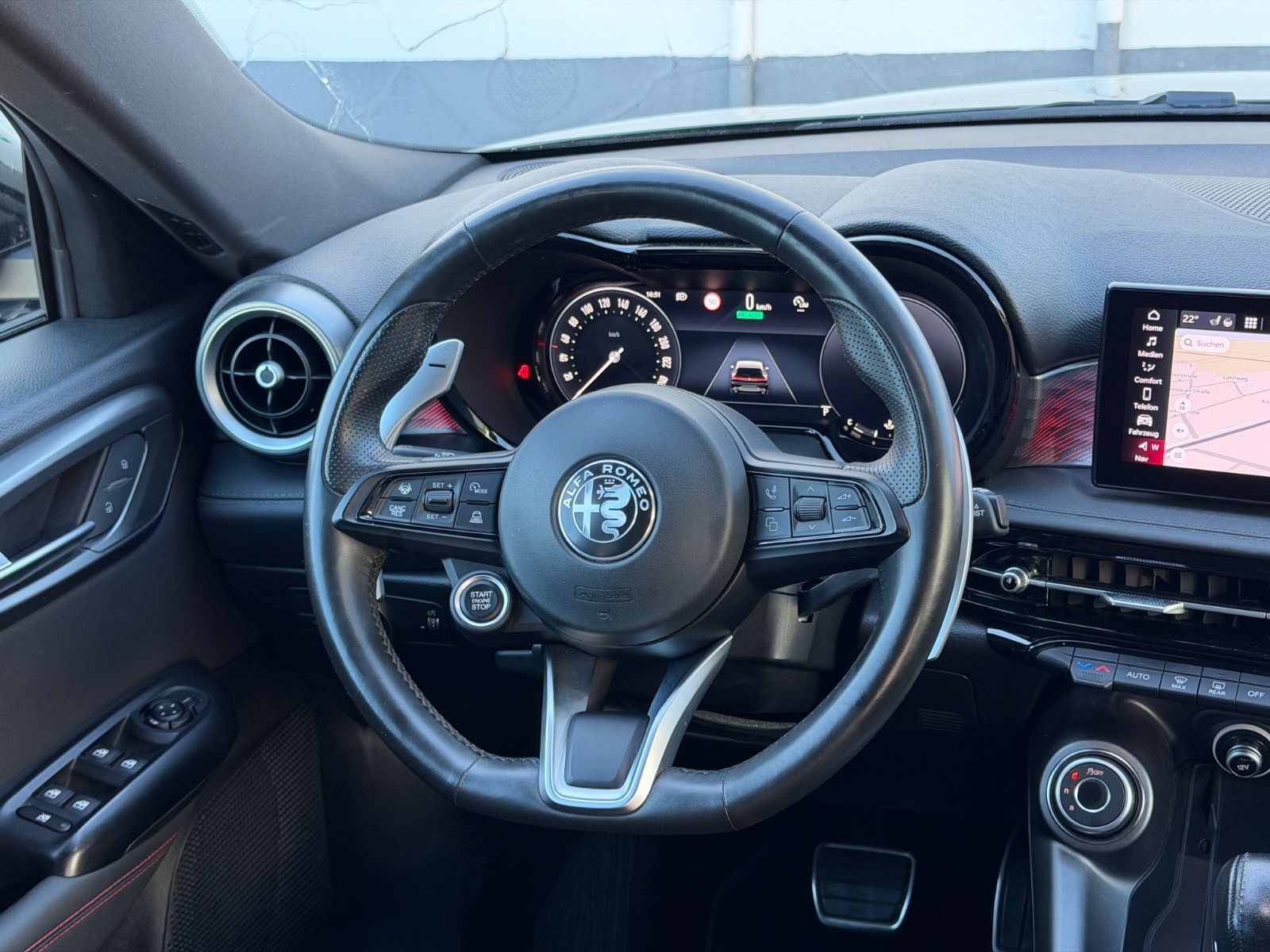 Fahrzeugabbildung Alfa Romeo Tonale Edizione Speciale/DNA/ACC/APPLE-CAR
