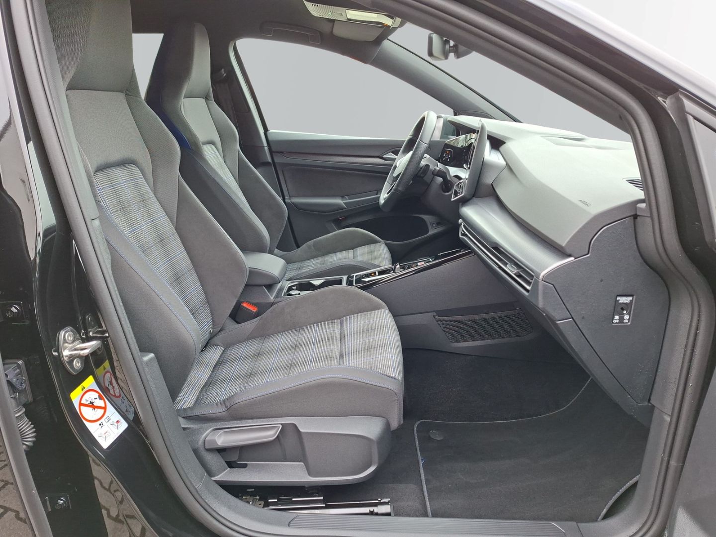 Golf VIII GTE 1.5 TSI DSG eHybrid *DCC*HUD*