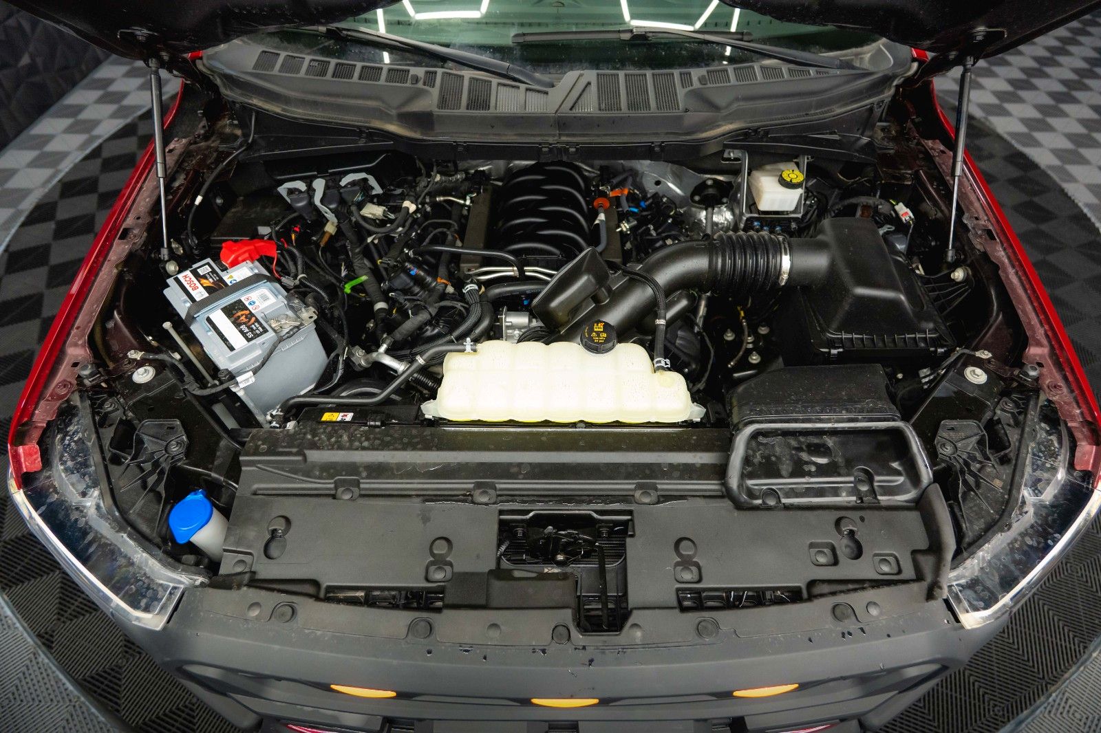 Fahrzeugabbildung Ford F150 5.0L V8 4x4 Offroad SuperCrew RAPTOR 19%