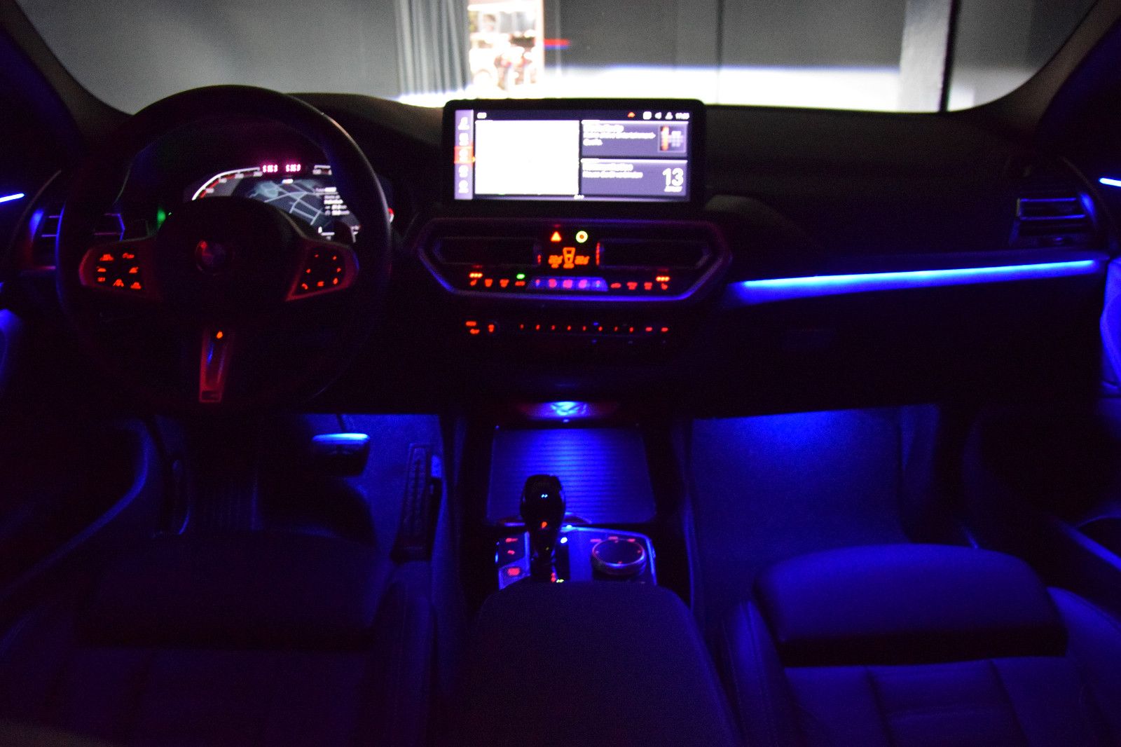 Fahrzeugabbildung BMW X4 xDrive 30 d M Sport Pano HuD Laser ACC AHK