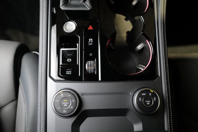 Volkswagen Touareg 3.0TDI R-Line BlackStyle StdHz Wankstabi