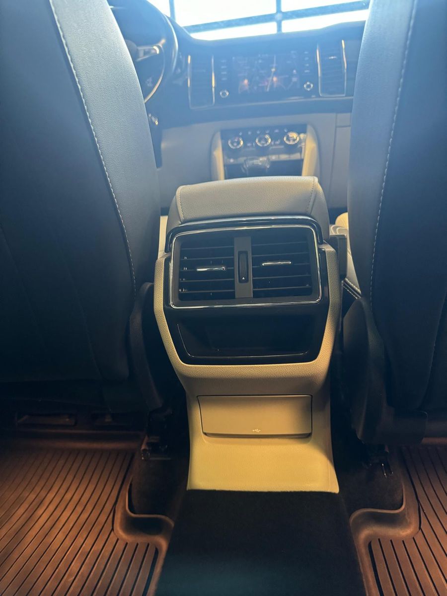 Fahrzeugabbildung SKODA Kodiaq Style 4x4/LED/PANORAMA/NAVI/CARPLAY