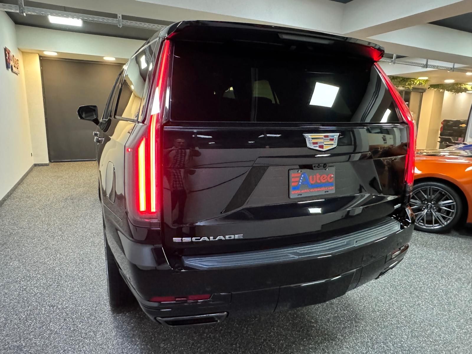 Fahrzeugabbildung Cadillac 2026 ESCALADE SPORT PLATINUM 6.2 V8-HUD-NIGHT V