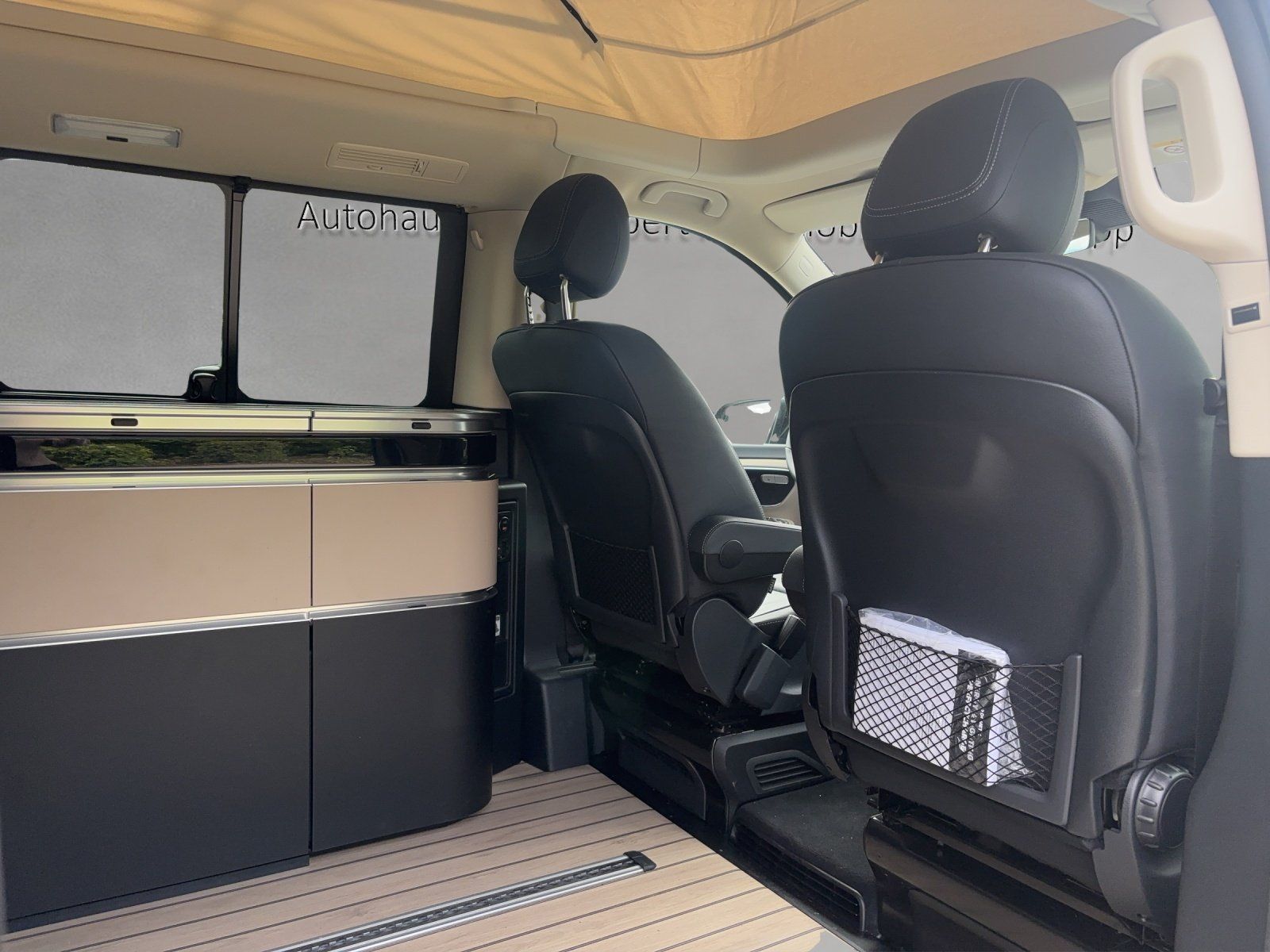 Fahrzeugabbildung Mercedes-Benz Marco Polo 300d AMG AIRMATIC DISTR WW-Standh AHK