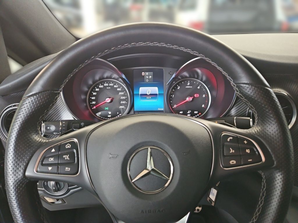 Fahrzeugabbildung Mercedes-Benz V 300 d Edition lang AMG 10''MBUX DISTRONIC LED