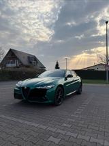 Alfa Romeo Giulia 2.0 Turbo 16V 206kW AT8-Q4 Intensa In...