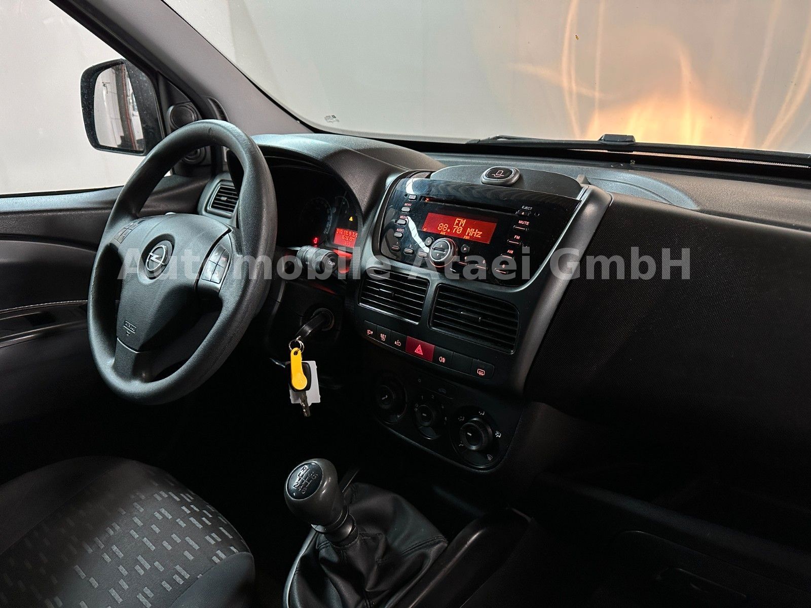 Fahrzeugabbildung Opel Combo 2.0 CDTi *Rollstuhlrampe* KLIMA (4703)