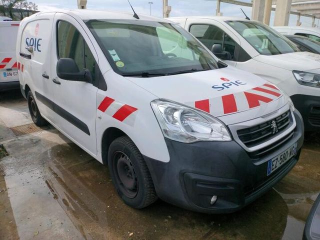 Peugeot Partner 1.6 BlueHDi 100 L2 Navi,KlimaAC,3 Sitze