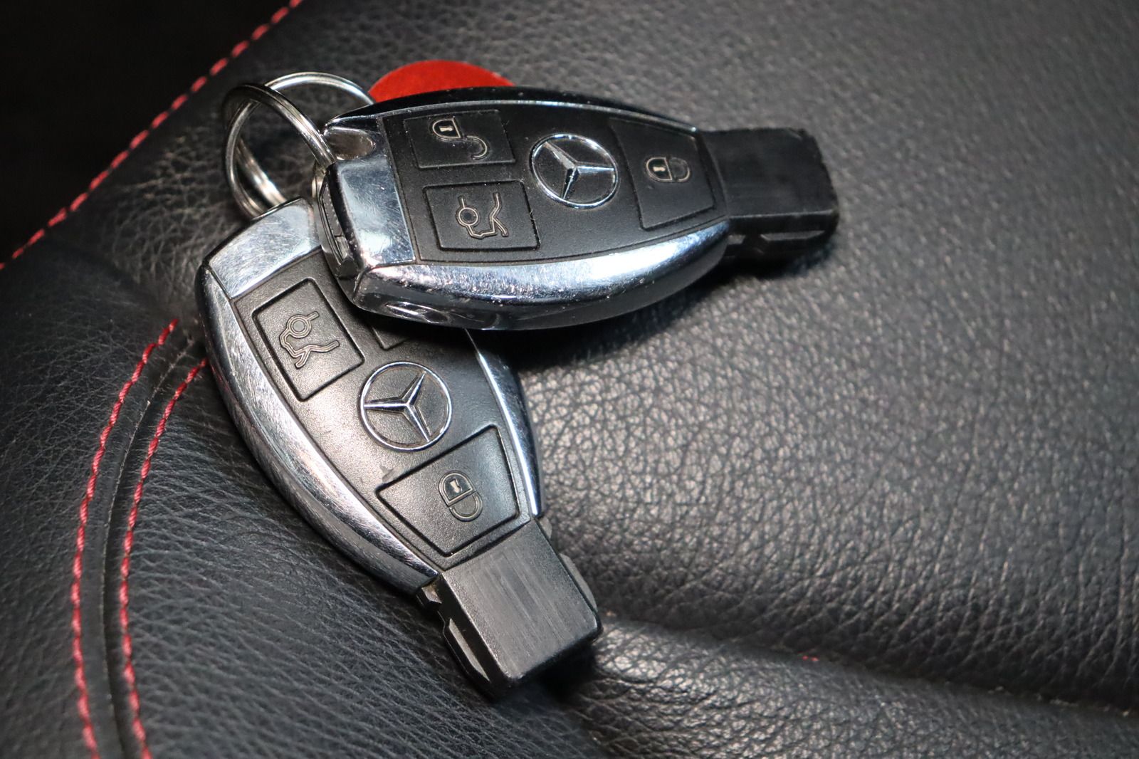 Fahrzeugabbildung Mercedes-Benz SLK 200 KOMPRESSOR * Airscarf * SHZ * Bi-Xenon