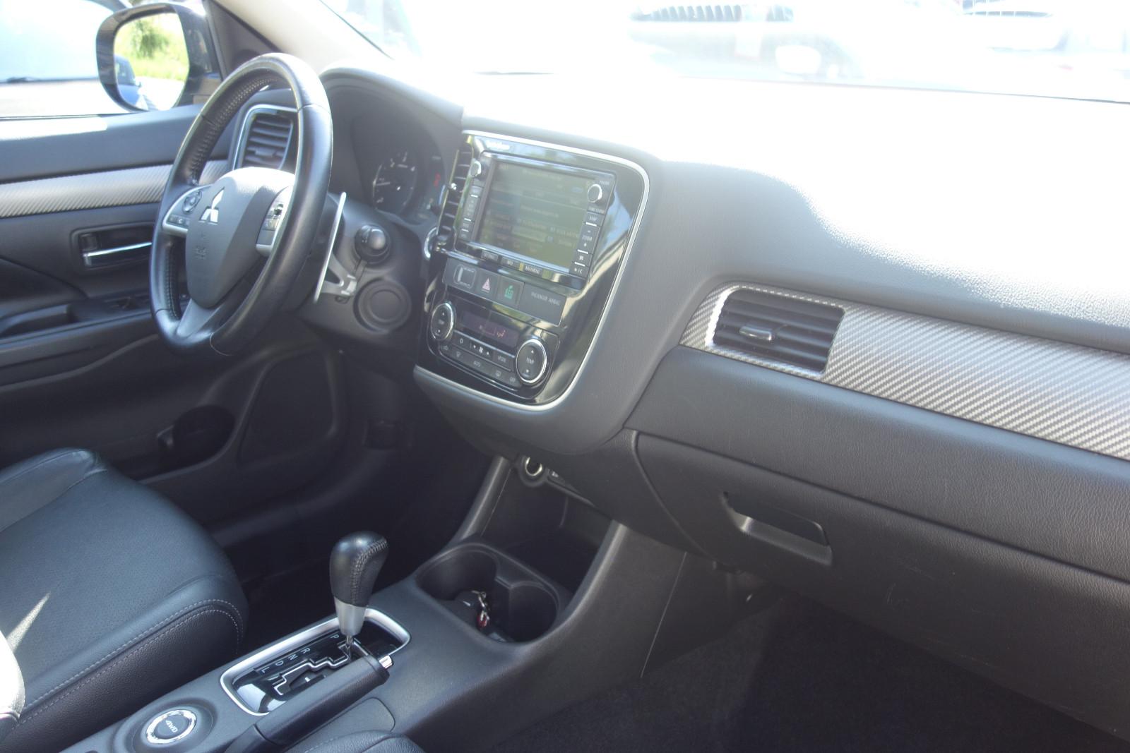 MITSUBISHI OUTLANDER - 150 CV - 4X4 - BVA
