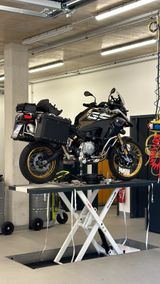 BMW F 850 GS Adventure Rally - BMW 850 R