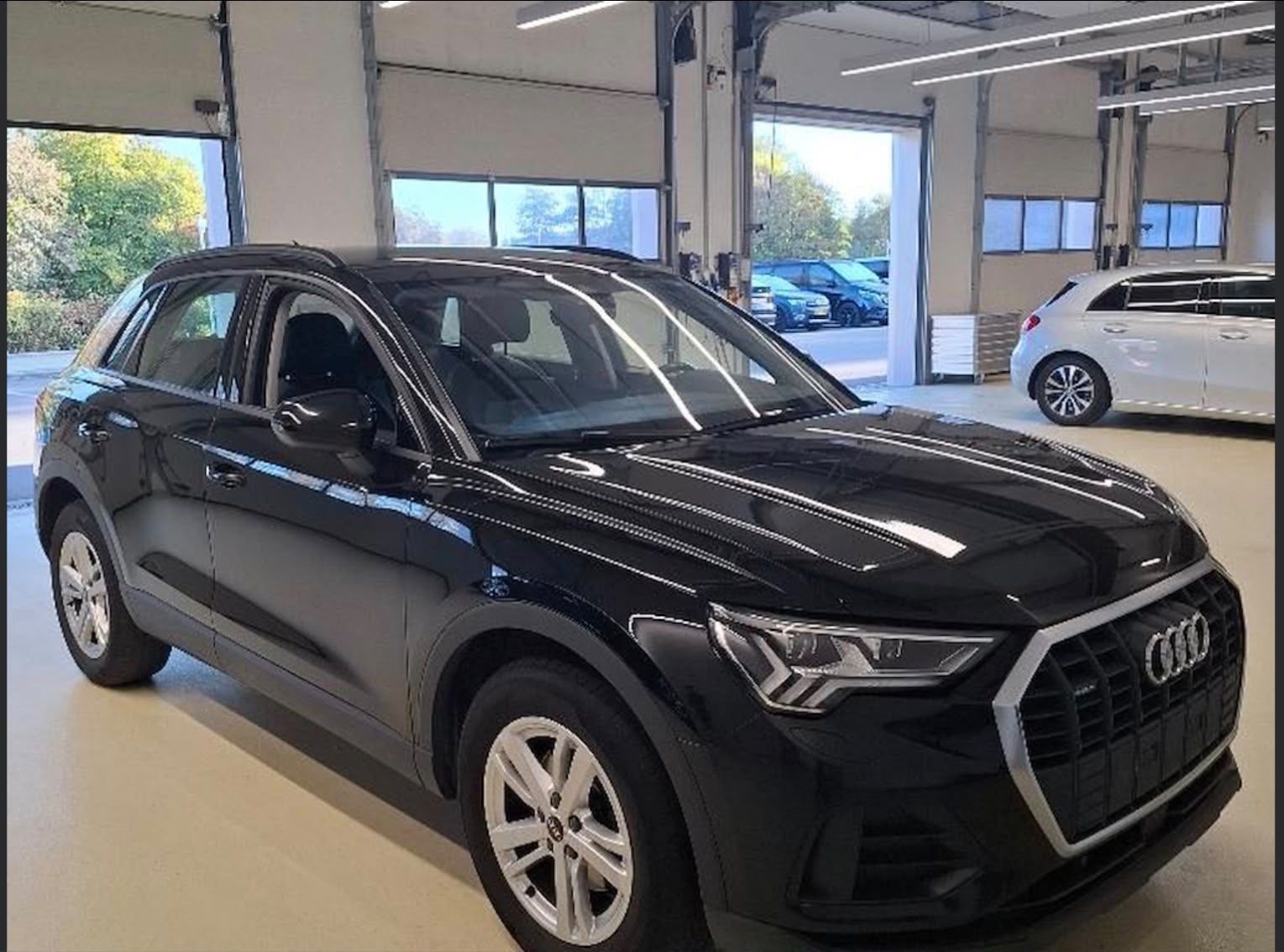 Audi Q3 35 TDI QUATTRO*LEDER*MATRIX*AUTO*KEYLES imagem 3