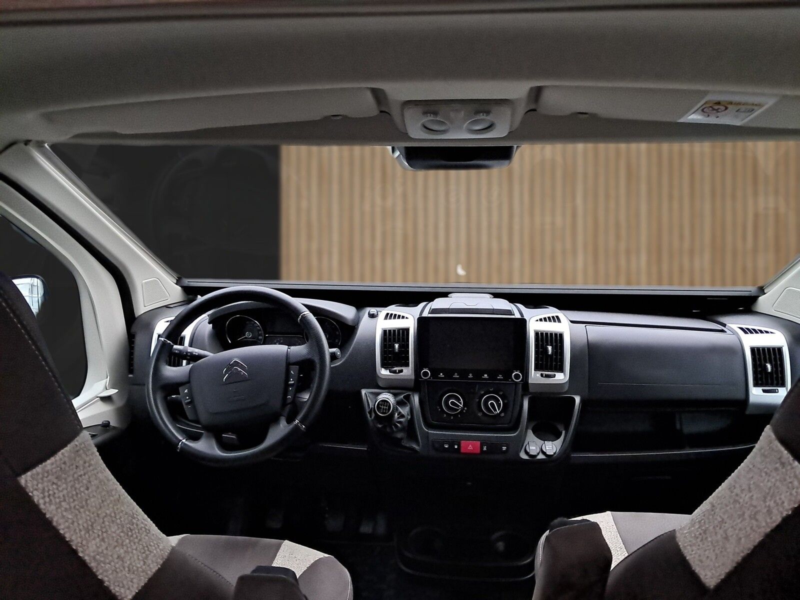 Fahrzeugabbildung Pössl Roadcruiser Revolution Citroen 165 PS AHK,RK,Mar