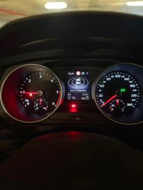 Volkswagen Tiguan - 8