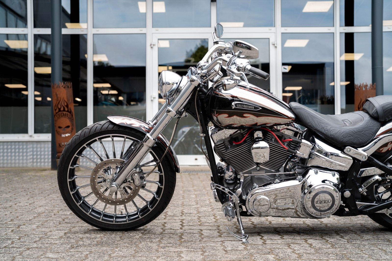 Fahrzeugabbildung Harley-Davidson FXSBSE CVO Breakout 110 cui - Twin Cam - Jekill
