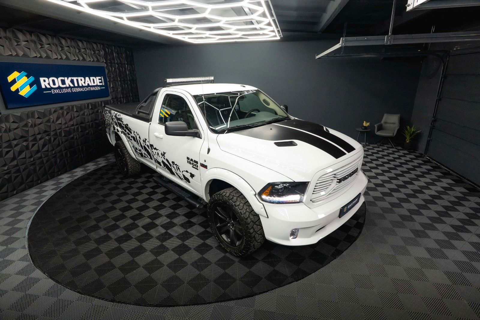 Fahrzeugabbildung Dodge RAM 5.7 V8 HEMI 4x4 SingleCab MAXI LONGBED *LED*