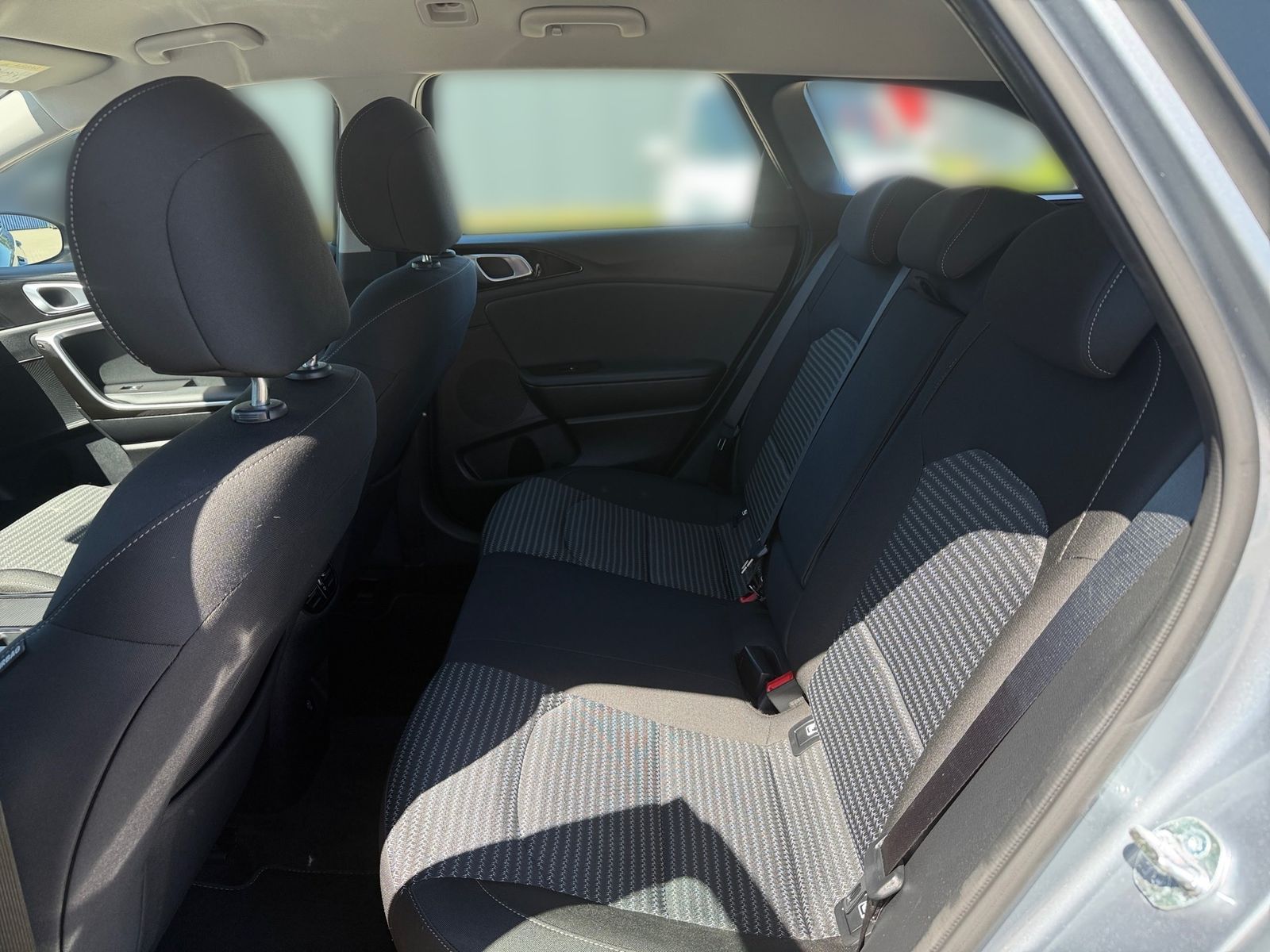 Fahrzeugabbildung Kia CEED_SW 1.5T 140 DCT7 VIS KOMF+ (NAV)