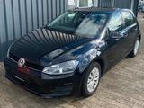 Volkswagen Golf VII Lim. Trendline - VW Golf Gebrauchtwagen in Mannheim