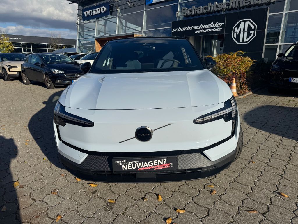 Fahrzeugabbildung Volvo EX30 Single M. Extended Range RWD Plus+SOFORT