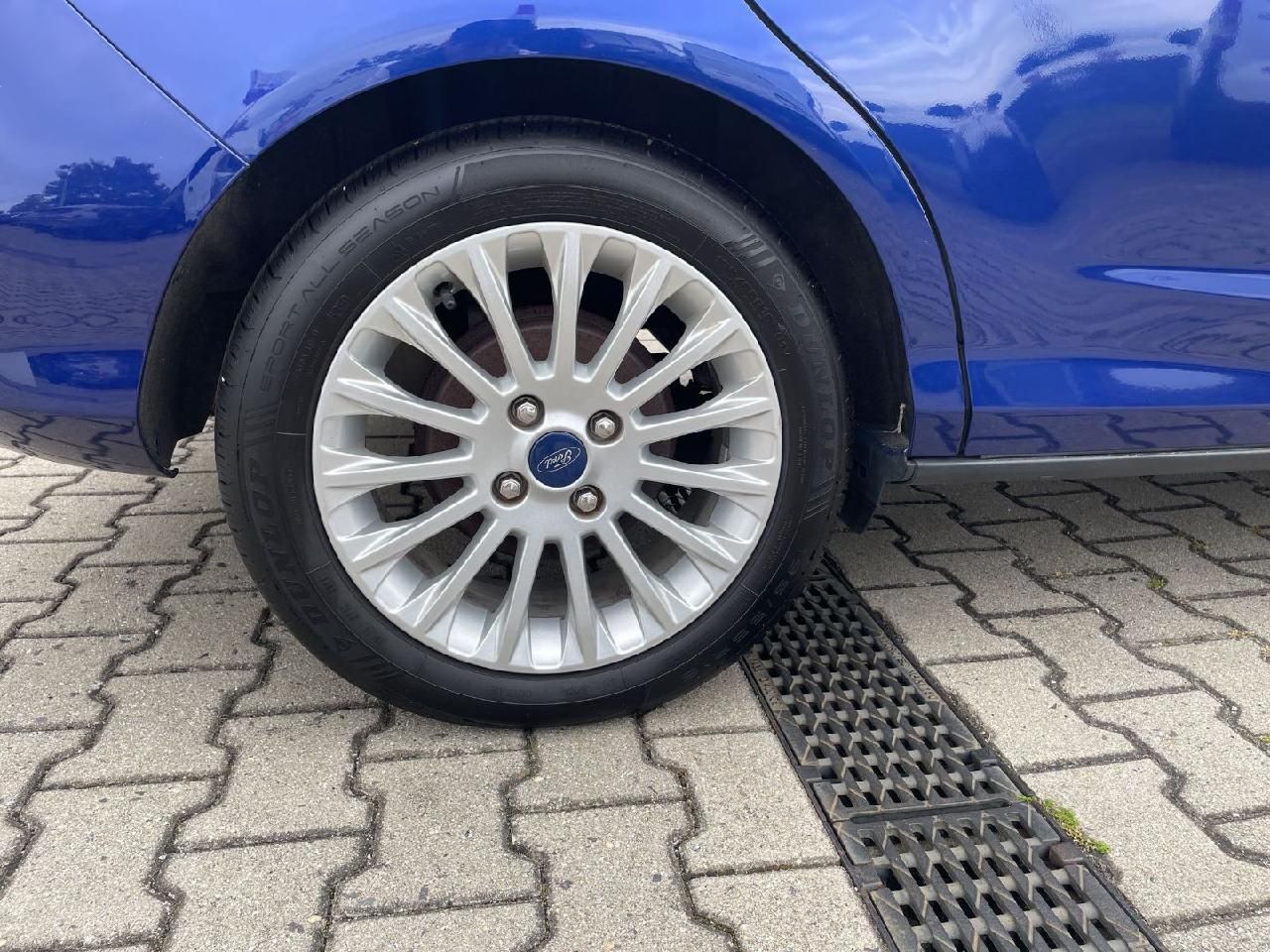 Fahrzeugabbildung Ford B-MAX Trend