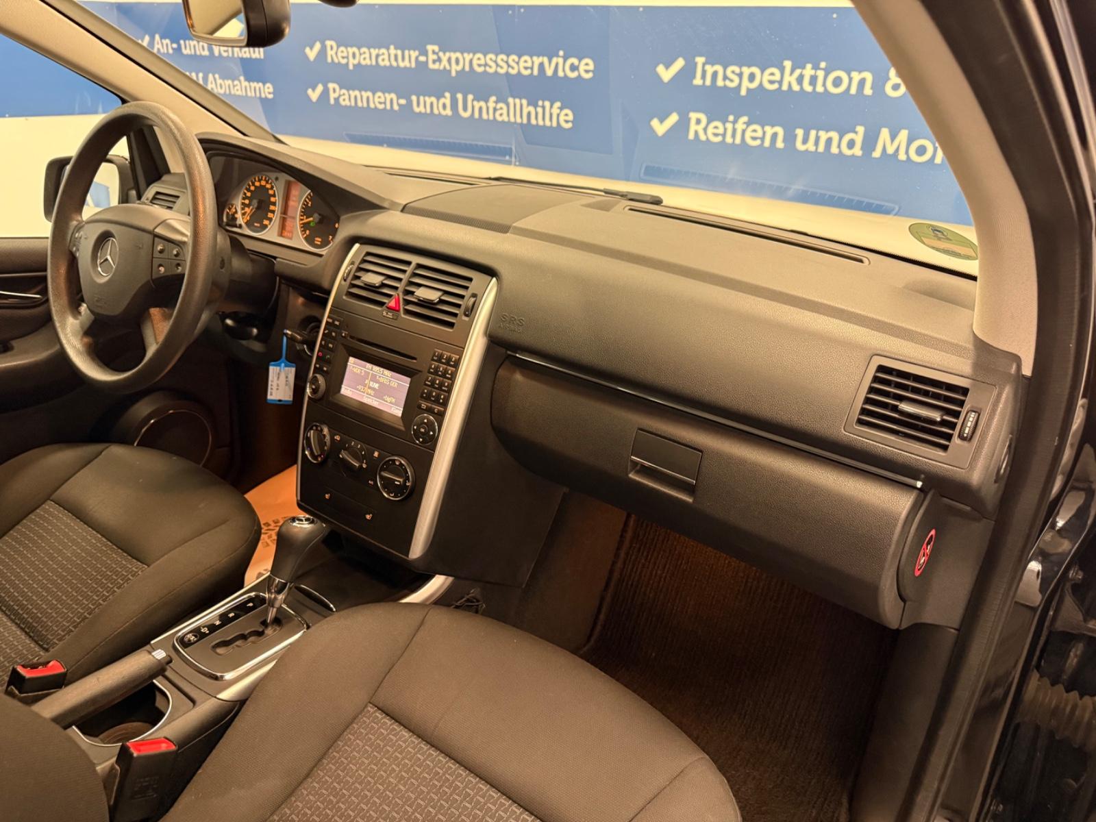 Mercedes-Benz B170 2009 — photo 11