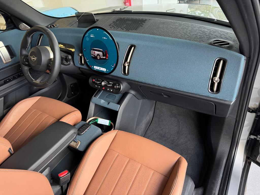 MINI Cooper C Countryman