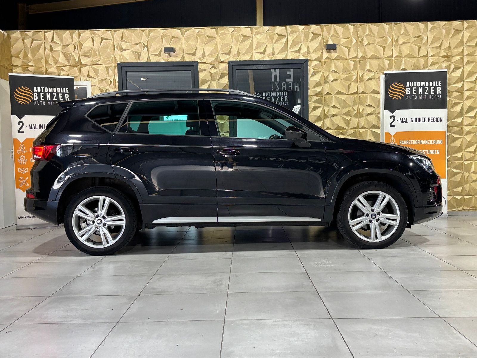 Fahrzeugabbildung SEAT Ateca FR'/LED/NAVI/KAMERA/ALCANTARA/ASSIST