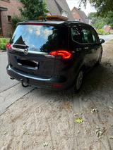 Opel Zafira Tourer 2.0 CDTI INNOVATION 121kW INNO... - schwarze Opel Zafira Tourer