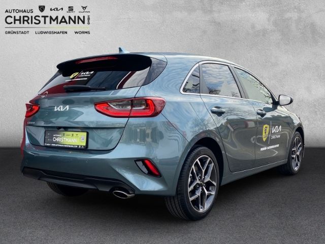 Fahrzeugabbildung Kia Ceed ULTIMATE EDITION 1.5 T-GDI DCT *STYLE-PAKET