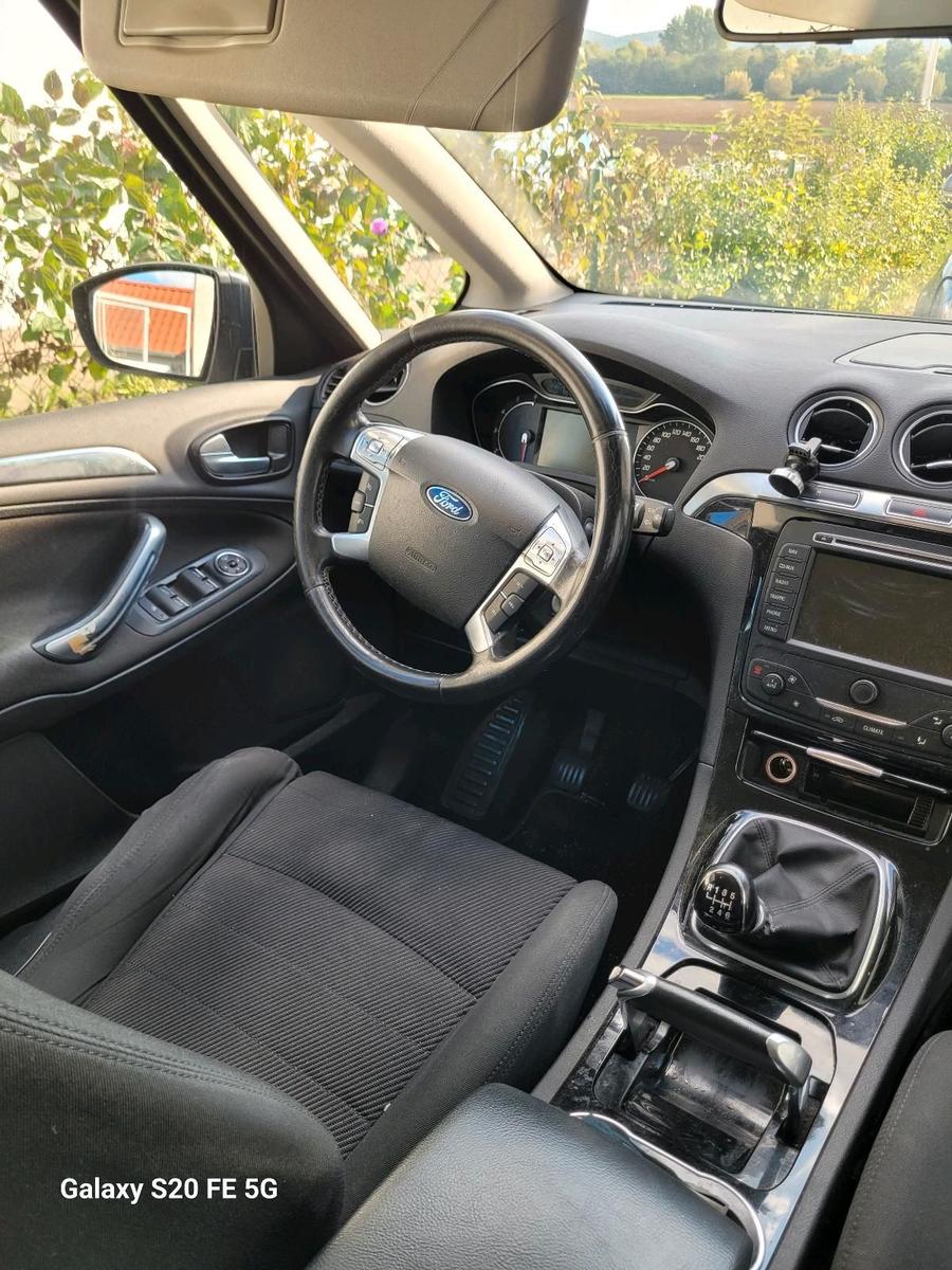 Ford S-MAX 2011 — photo 6