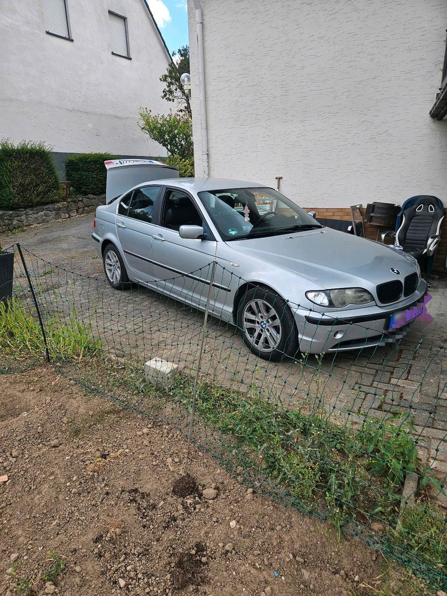 BMW 320