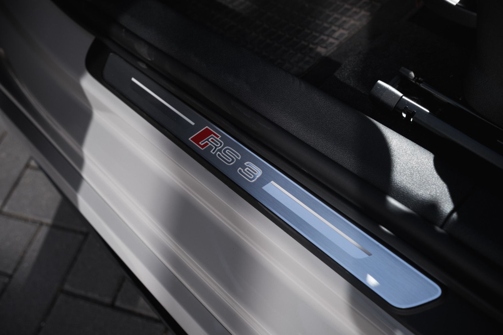 Fahrzeugabbildung Audi RS3  Sportback -Matrix-LED-Sitzh.-280/kmh