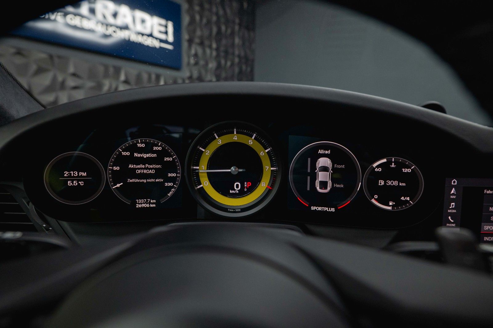 Fahrzeugabbildung Porsche 992 911 Carrera 4 S Sport-Chrono *Pano*LED*BOSE*