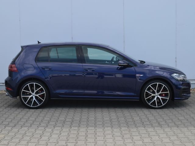 Golf VII GTI Performance 2.0 TSI 19-ZOLL/DCC/PAN